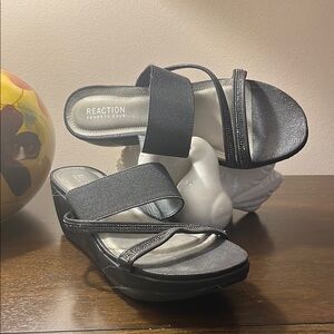 Kenneth Cole Reaction PAULA platform Black Wedge Sandals 8.5M